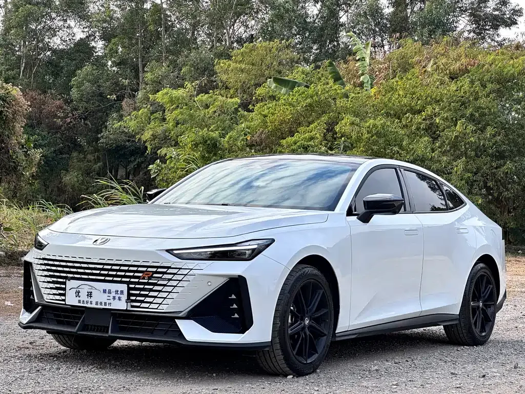 Changan UNI-V 2023 из CN, фото 1