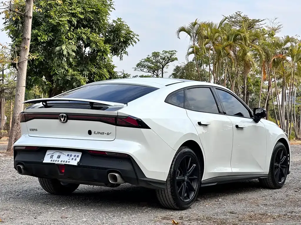 Changan UNI-V 2023 из CN, фото 7