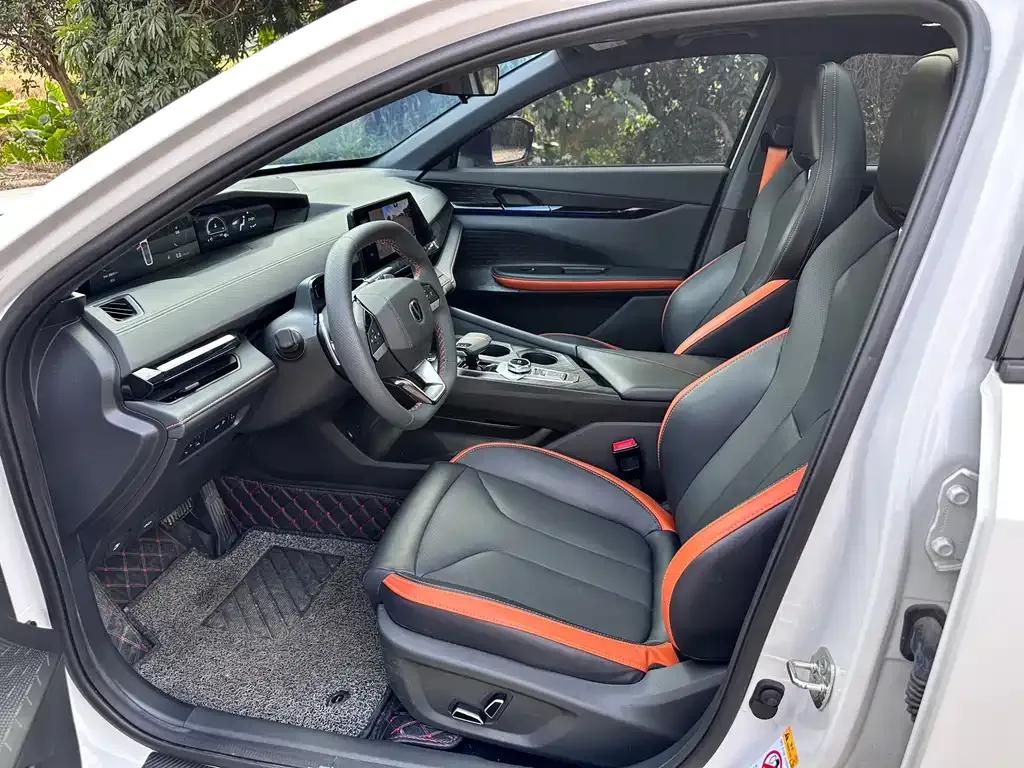 Changan UNI-V 2023 из CN, фото 9