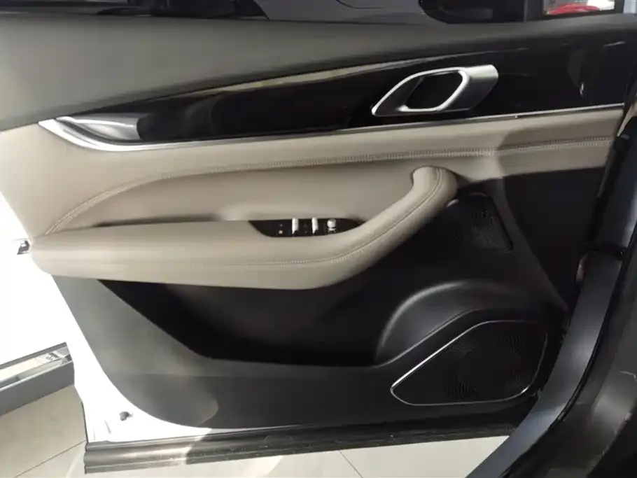 Geely Boyue L 2025 из CN, фото 7