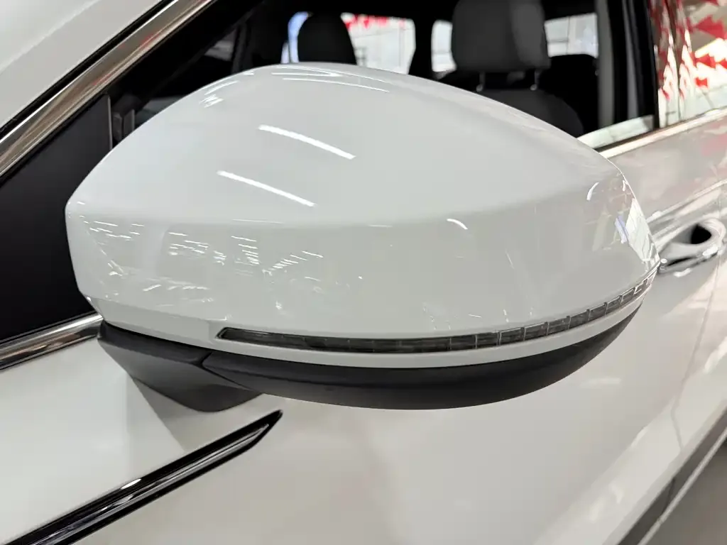 Volkswagen Tharu 2024 из CN, фото 7
