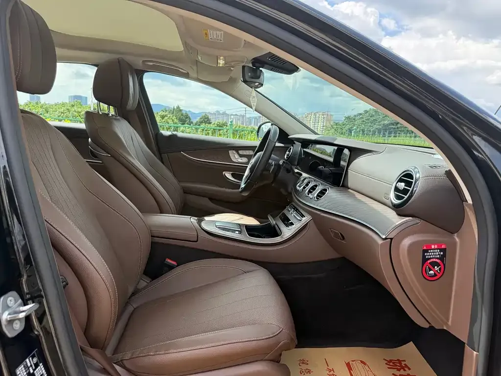 Mercedes-Benz E-Class 2023 из CN, фото 8