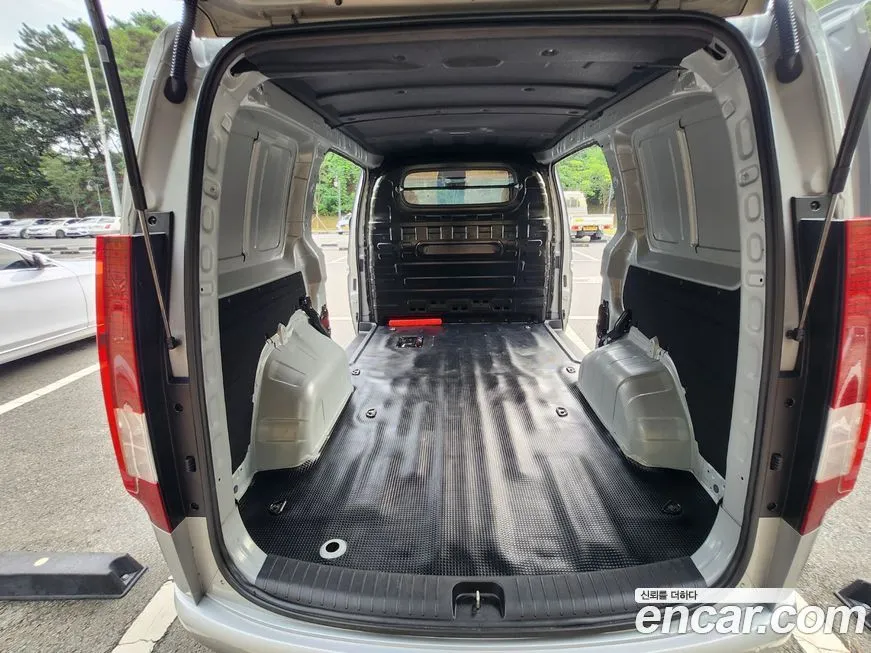 Hyundai Staria 2022 из KR, фото 10