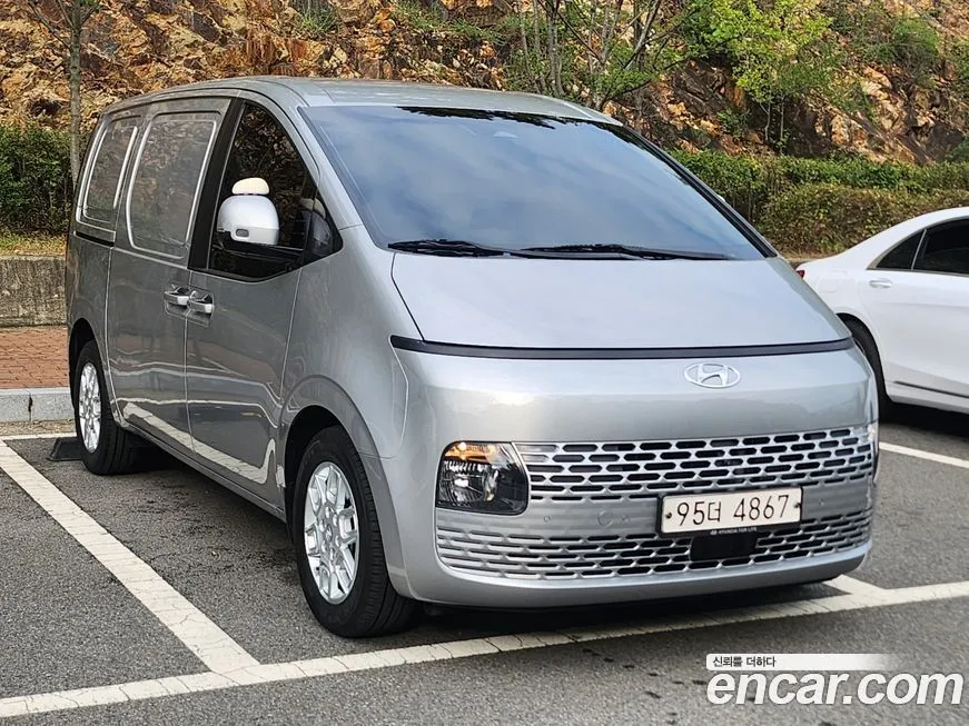 Hyundai Staria 2022 из KR, фото 3