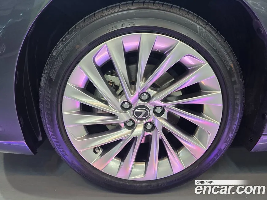 Lexus ES 2023 из KR, фото 5