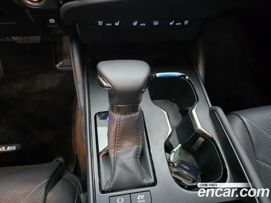 Lexus ES 2023 из KR, фото 9