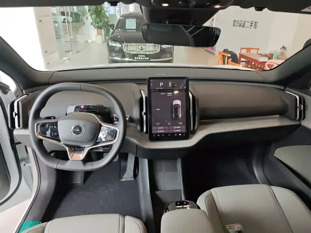 Volvo EX30 2025 из CN, фото 10