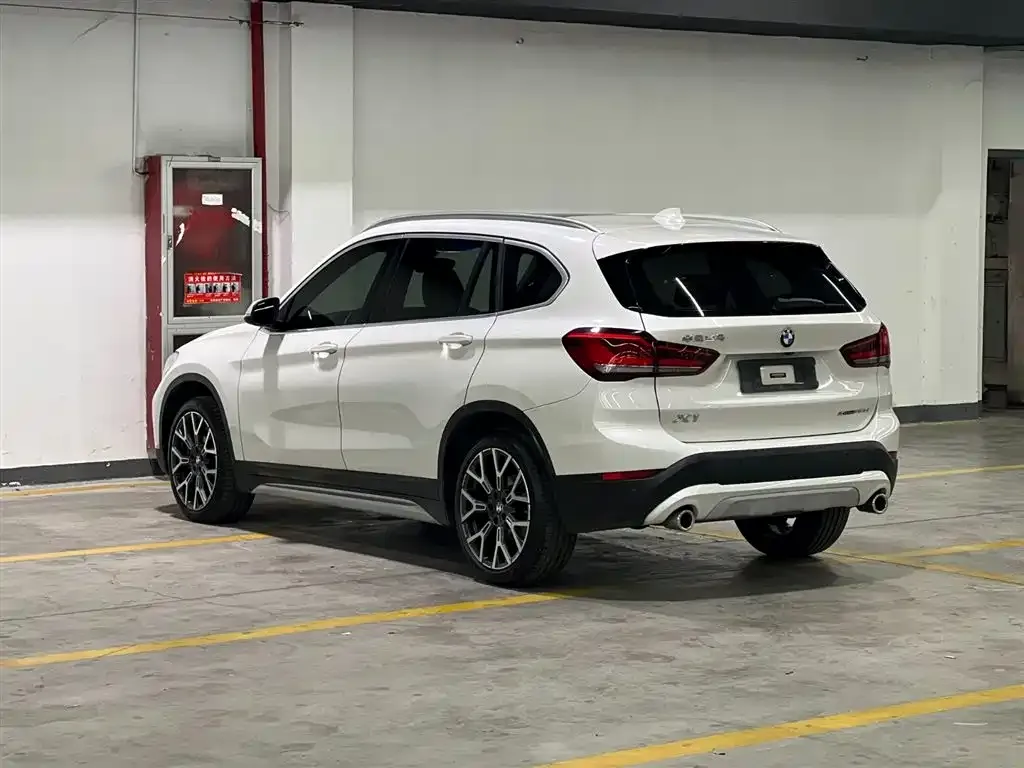 BMW X1 2021 из CN, фото 4