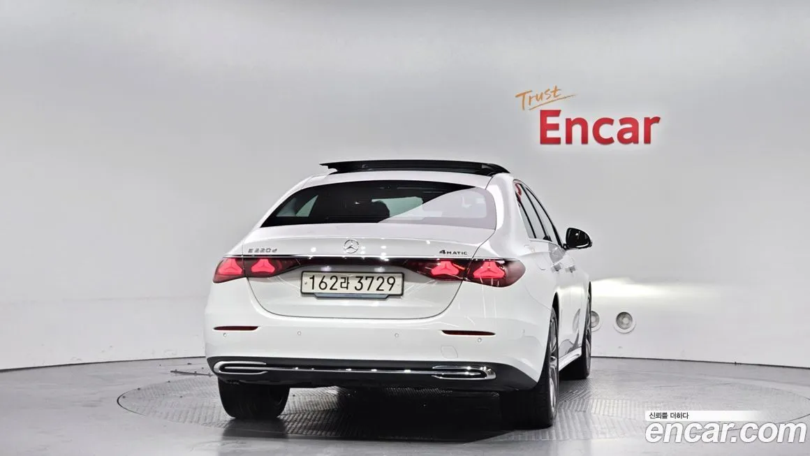 Mercedes-Benz E-Class 2024 из KR, фото 4