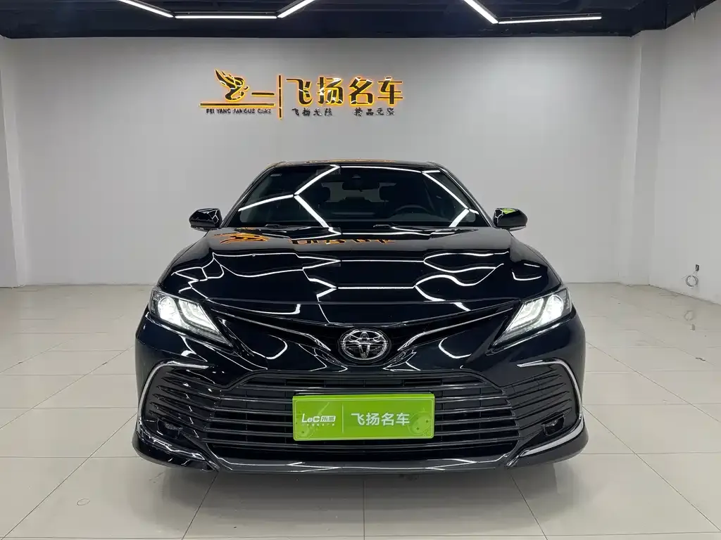 Toyota Camry 2021 из CN, фото 2