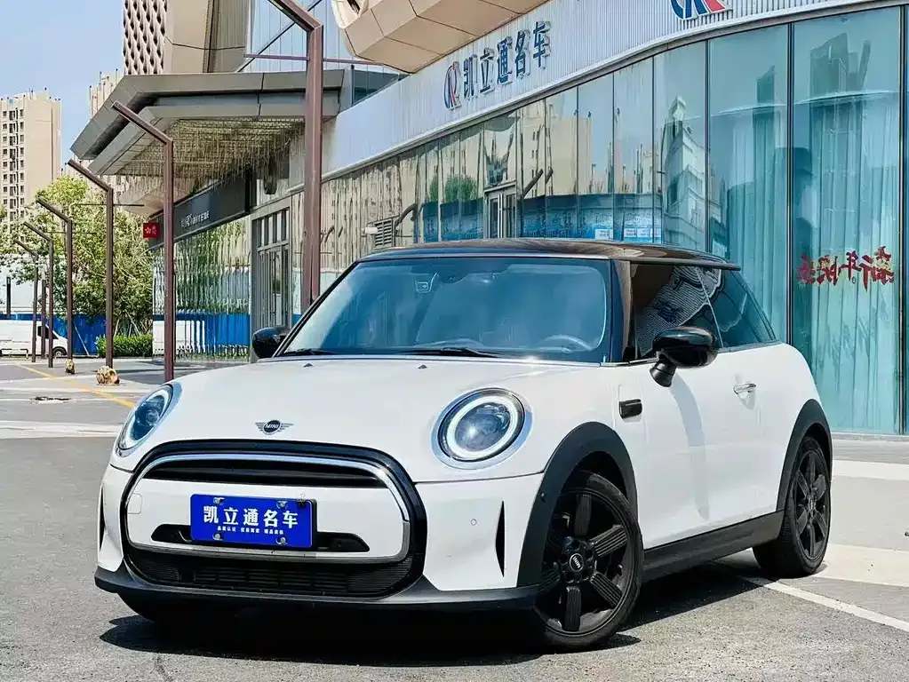 MINI Cooper (3-door) 2023 из CN, фото 1