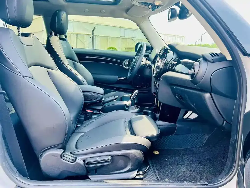 MINI Cooper (3-door) 2023 из CN, фото 6