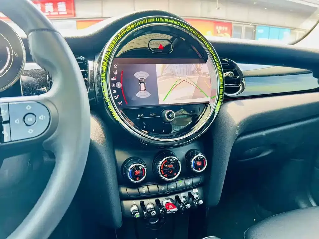 MINI Cooper (3-door) 2023 из CN, фото 8