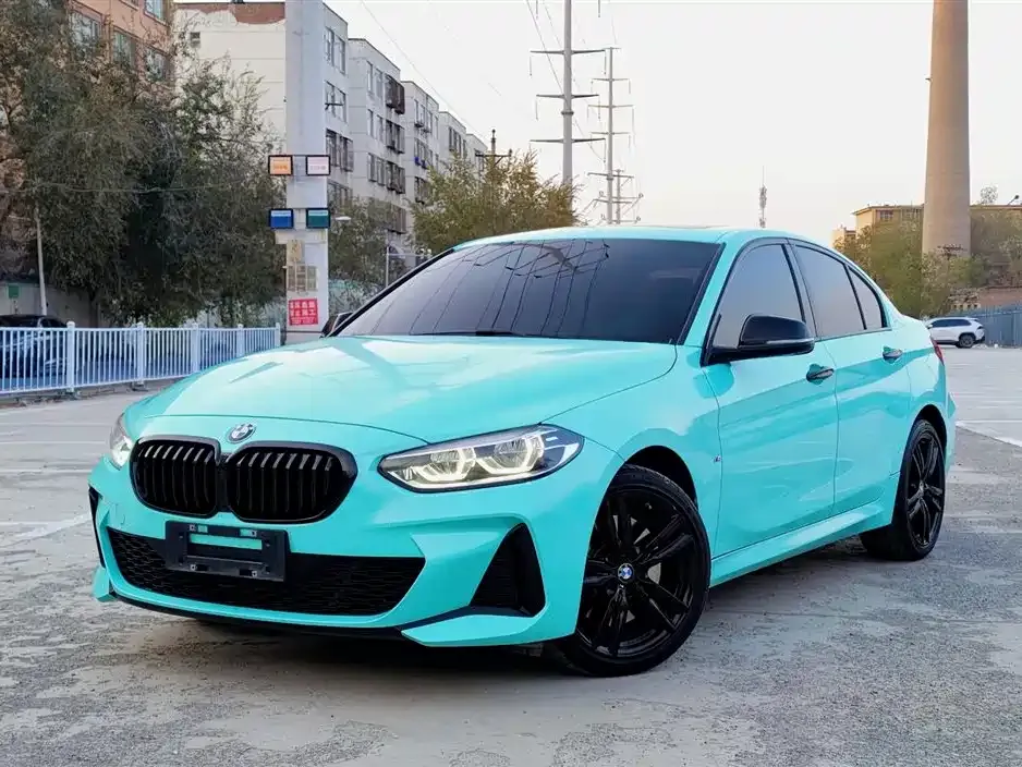 BMW 1 Series 2023 из CN, фото 1