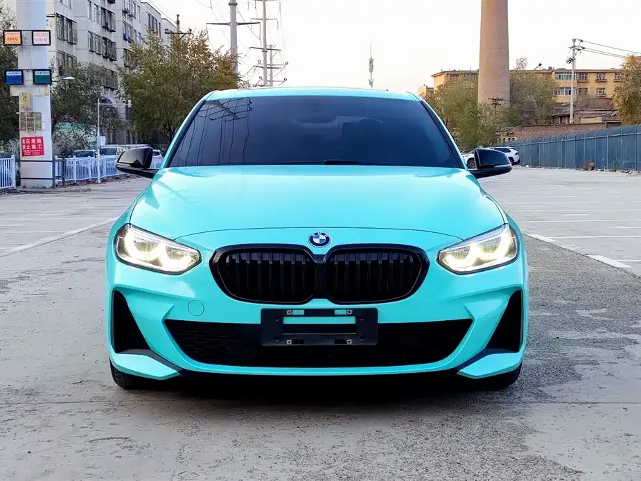 BMW 1 Series 2023 из CN, фото 2