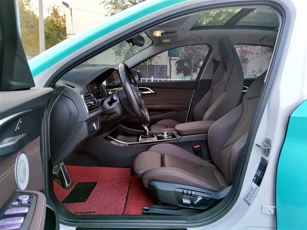 BMW 1 Series 2023 из CN, фото 7