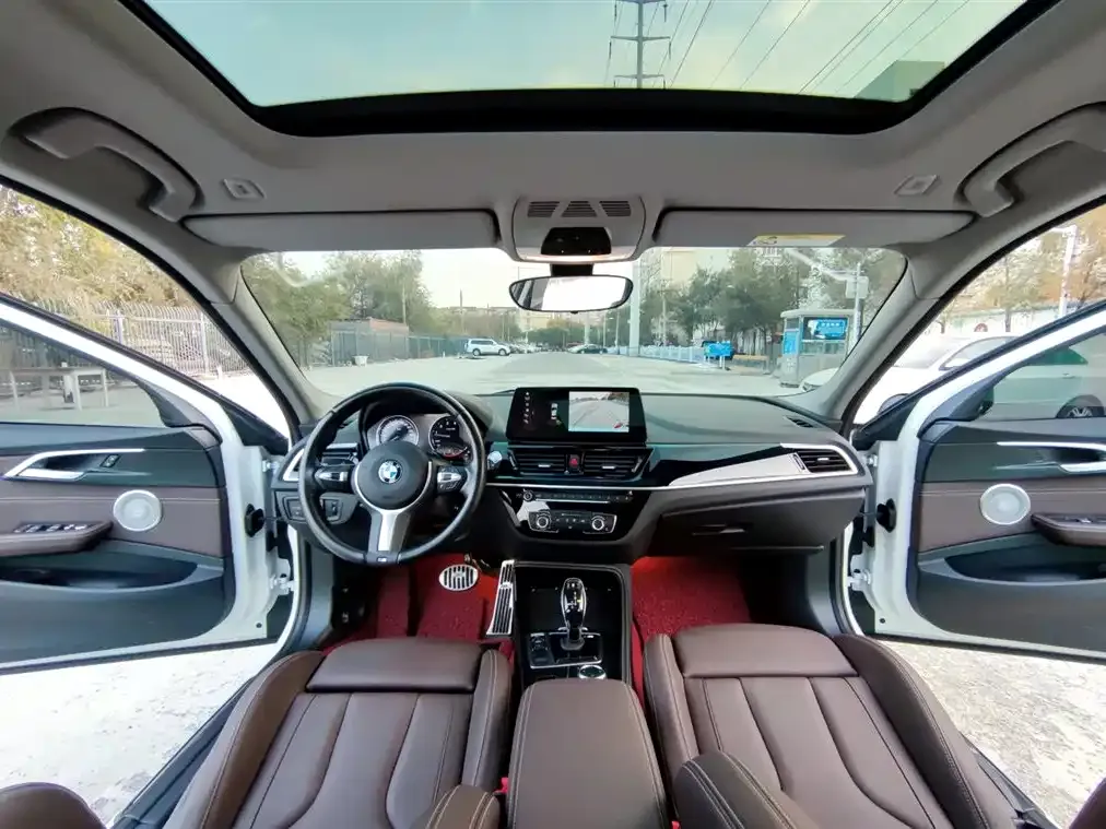 BMW 1 Series 2023 из CN, фото 9