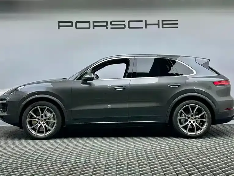 Porsche Cayenne — фото 4