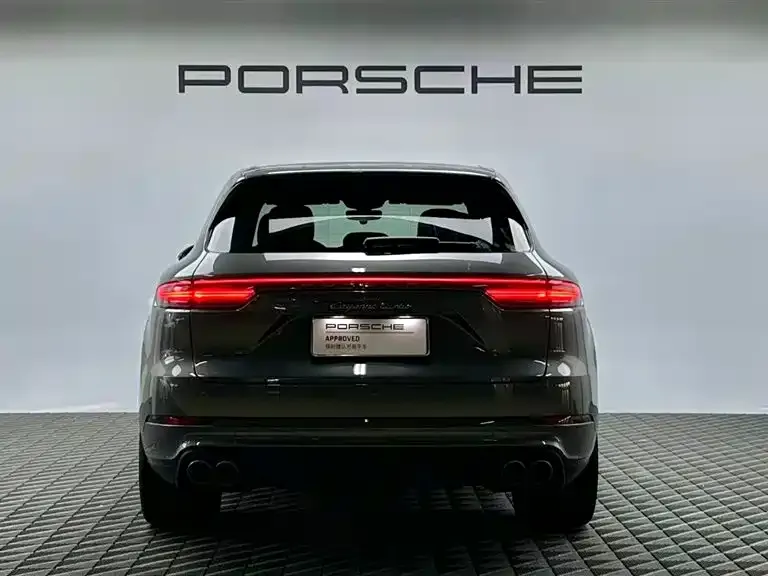 Porsche Cayenne — фото 5