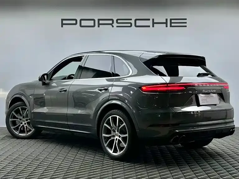 Porsche Cayenne — фото 6