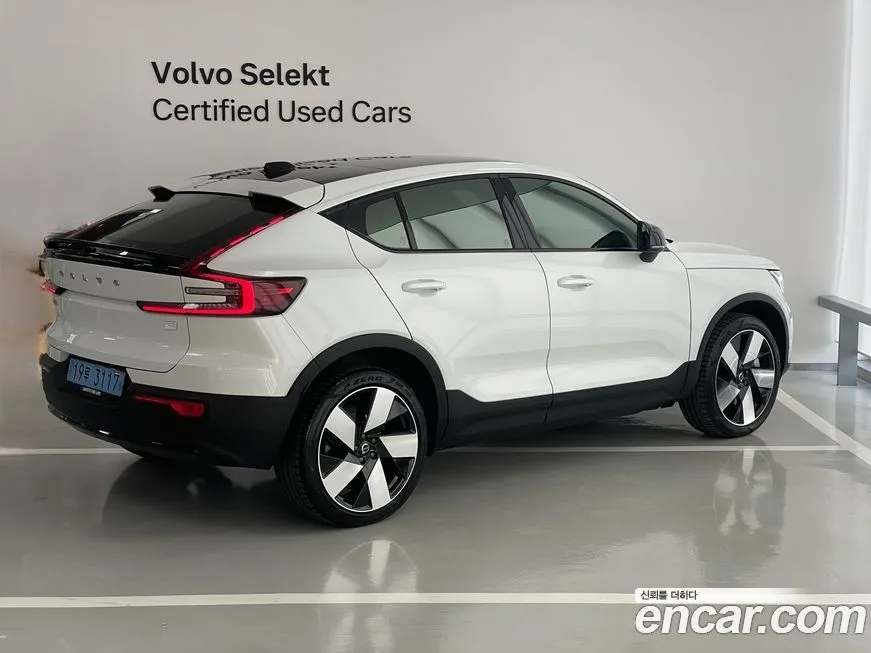Volvo C40 2024 из KR, фото 2