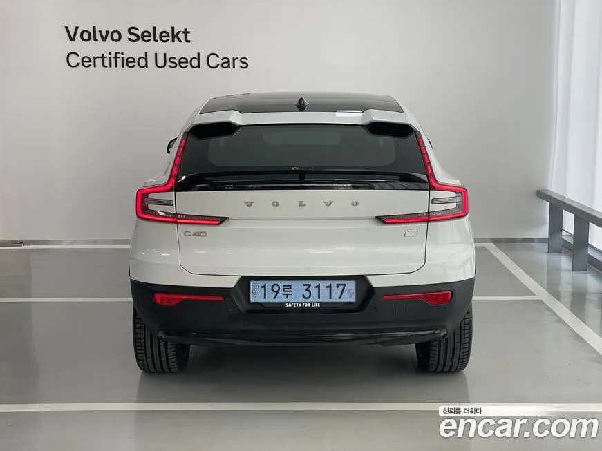 Volvo C40 2024 из KR, фото 4
