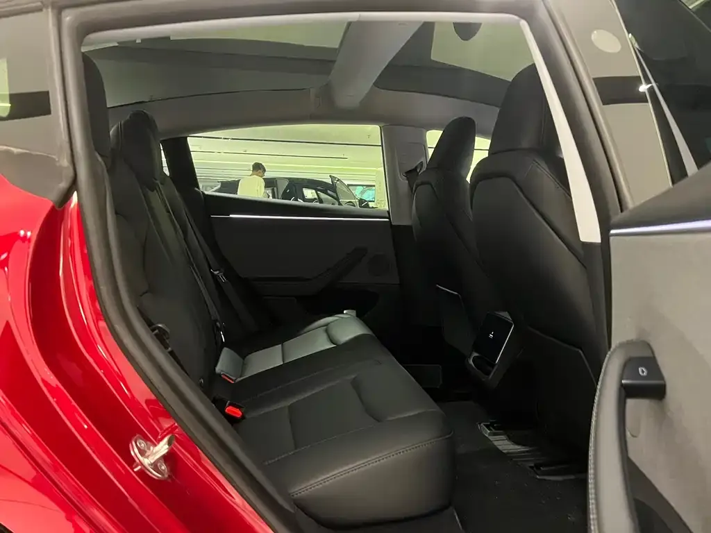Tesla Model 3 2024 из CN, фото 8