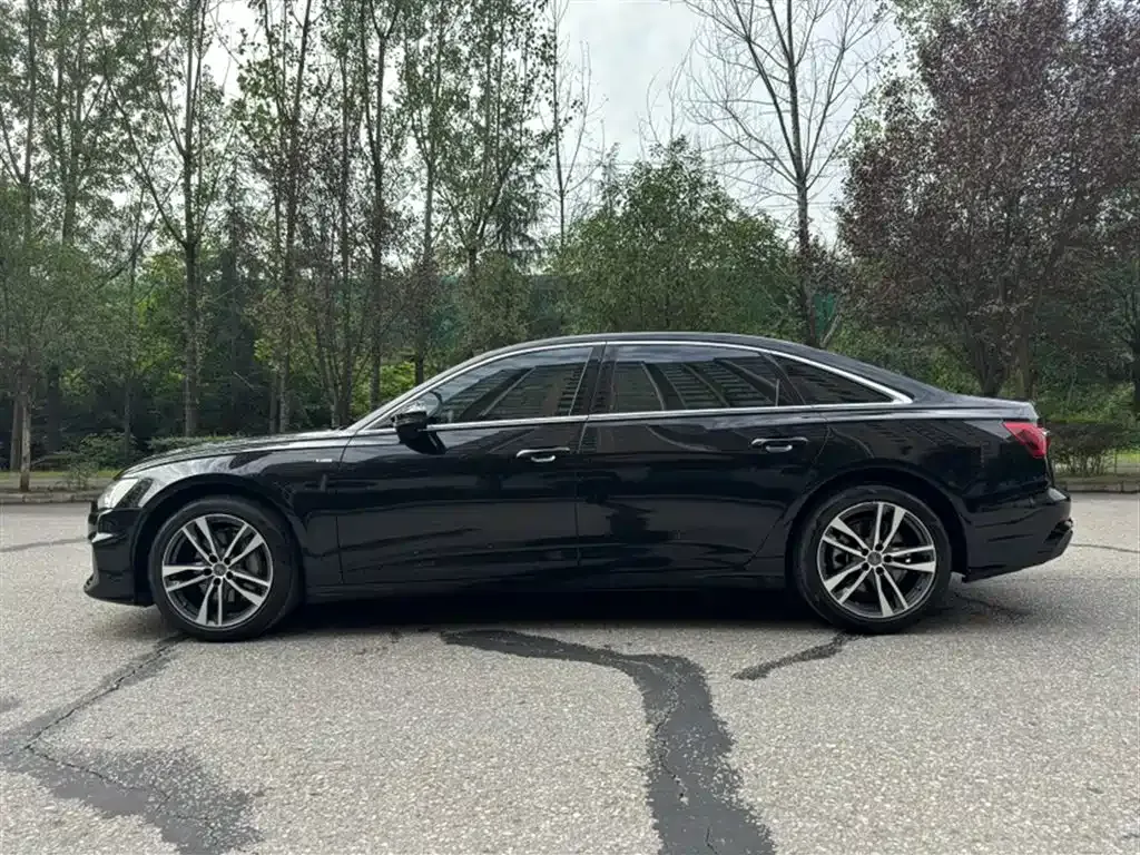 Audi A6L 2021 из CN, фото 6