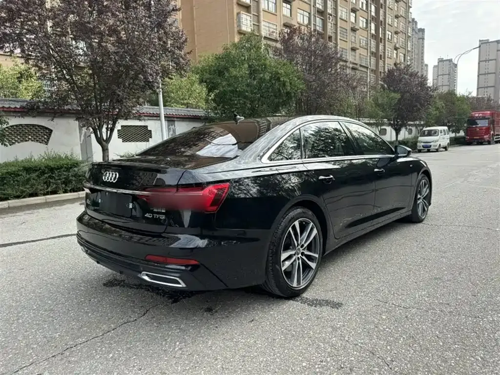Audi A6L 2021 из CN, фото 9