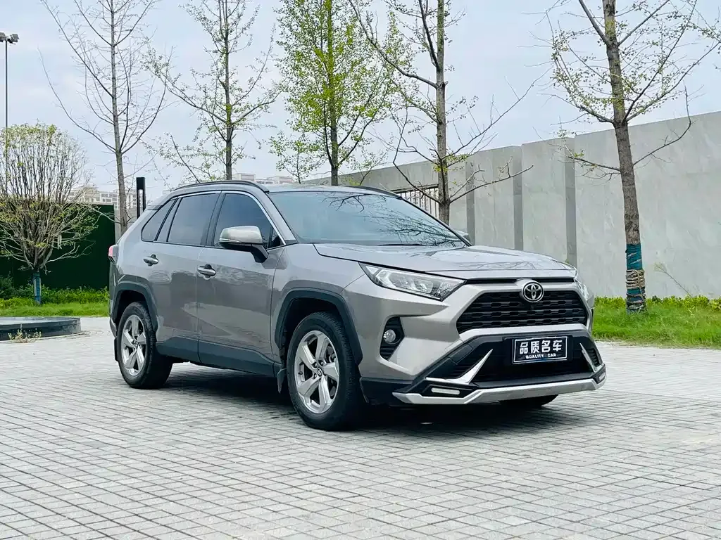 Toyota RAV4 2021 из CN, фото 2