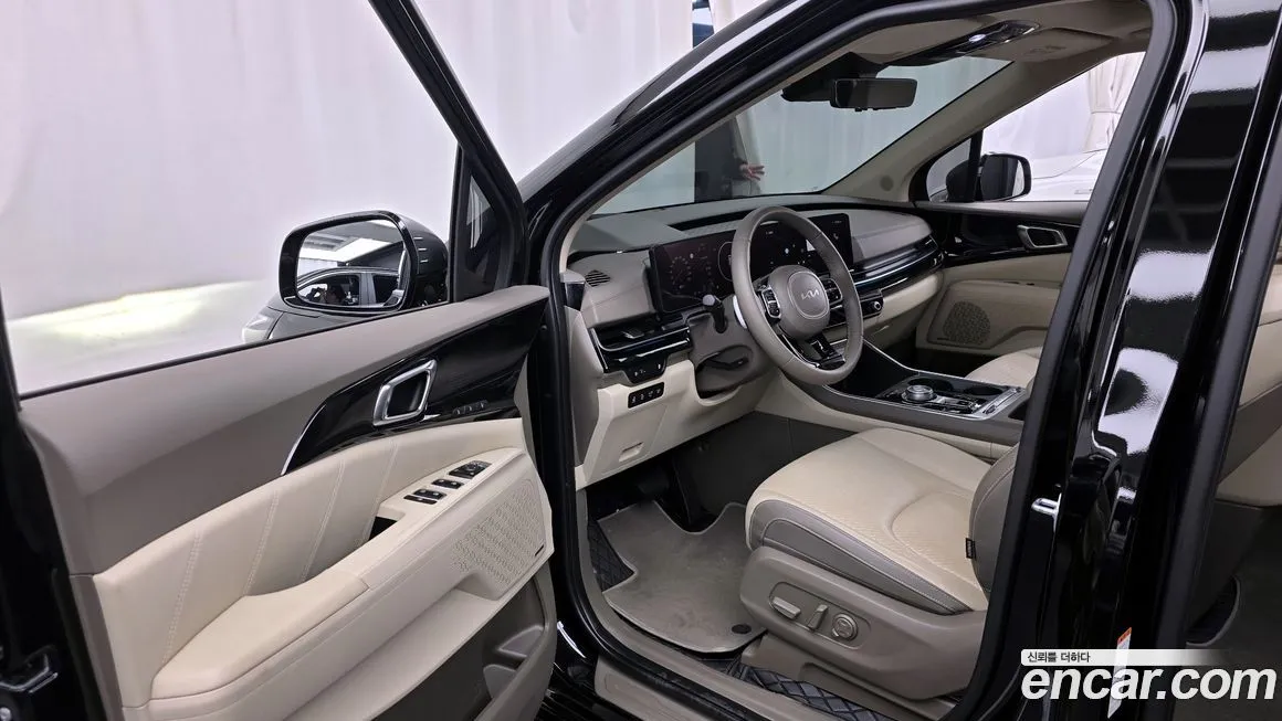 Kia Carnival — фото 10