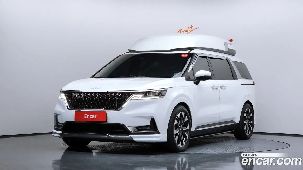 Kia Carnival — фото 1
