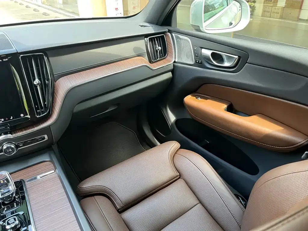 [object Object] XC60 PHEV 2024 из CN, фото 9