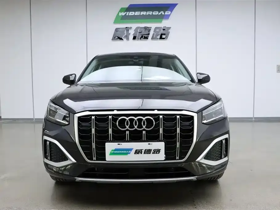 Audi Q2L 2023 из CN, фото 2