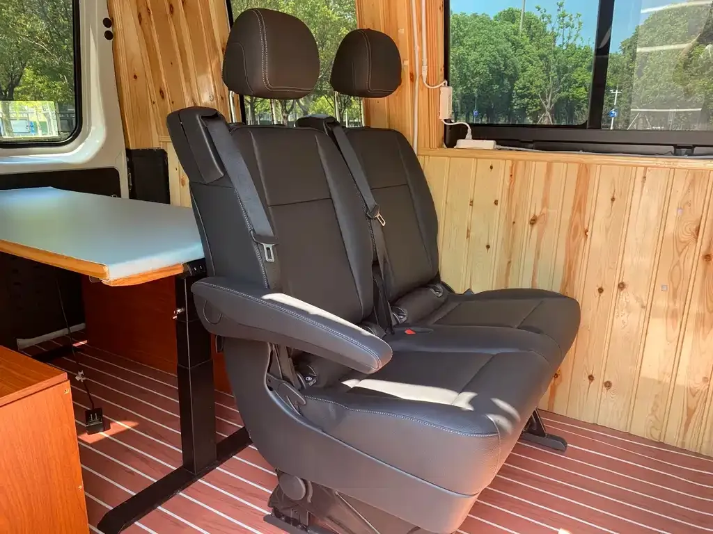 IVECO Ousheng 2022 из CN, фото 10