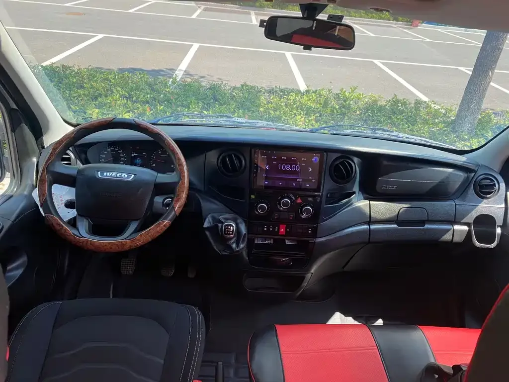IVECO Ousheng 2022 из CN, фото 8