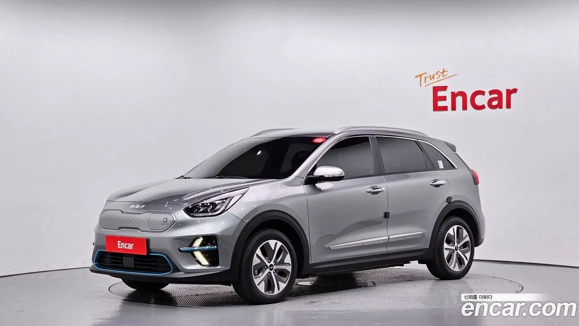 Kia Niro — фото 1