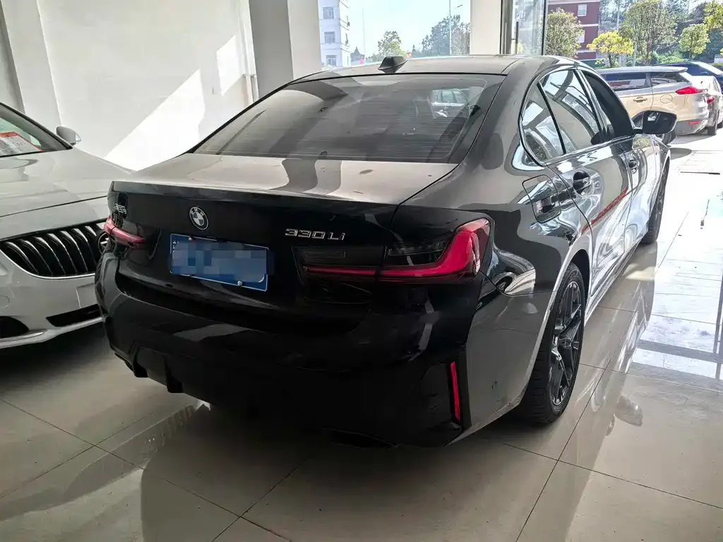 BMW 3 Series 2025 из CN, фото 8
