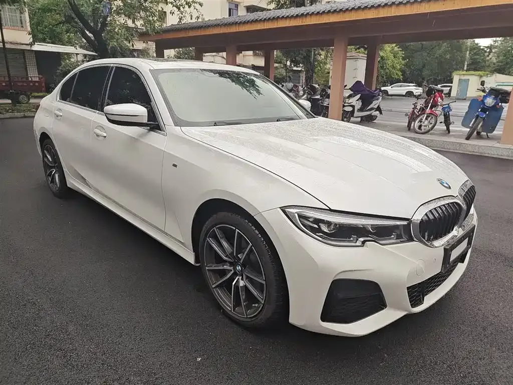 BMW 3 Series 2022 из CN, фото 4