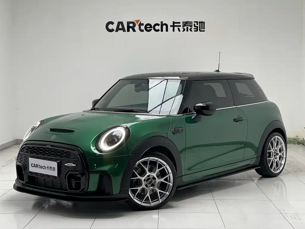 MINI Cooper (3-door) 2024 из CN, фото 1