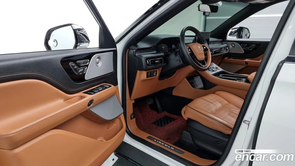 Lincoln Aviator — фото 10