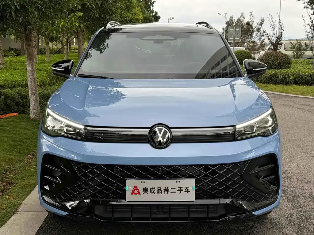 Volkswagen Tiguan L 2024 из CN, фото 2