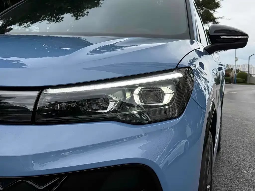 Volkswagen Tiguan L 2024 из CN, фото 4