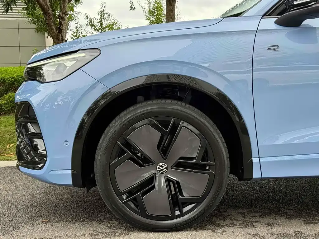 Volkswagen Tiguan L 2024 из CN, фото 5