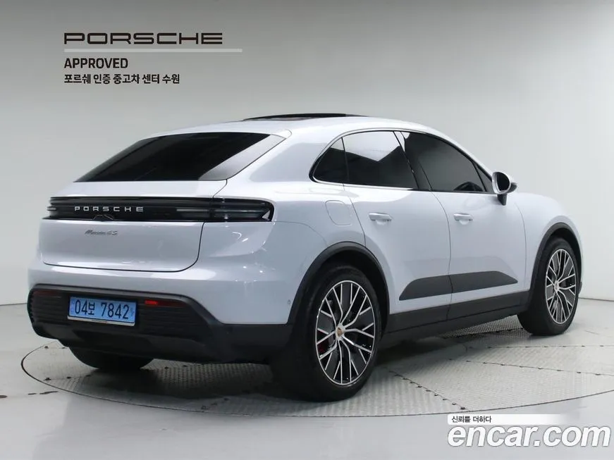 Porsche Macan 2025 из KR, фото 2