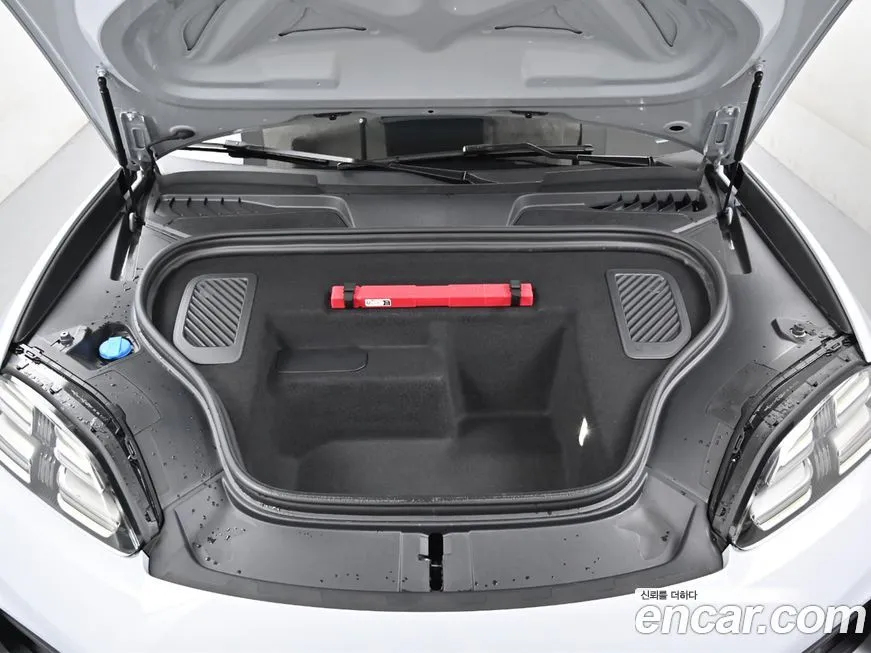 Porsche Macan 2025 из KR, фото 6