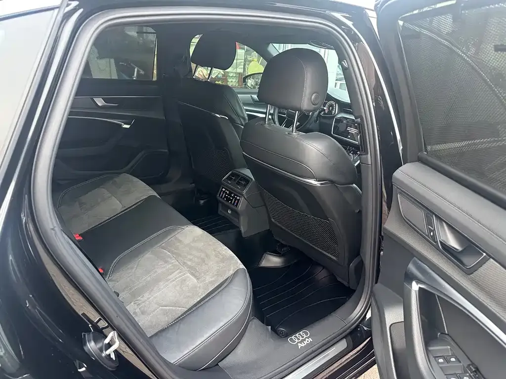 Audi A6L 2022 из CN, фото 7