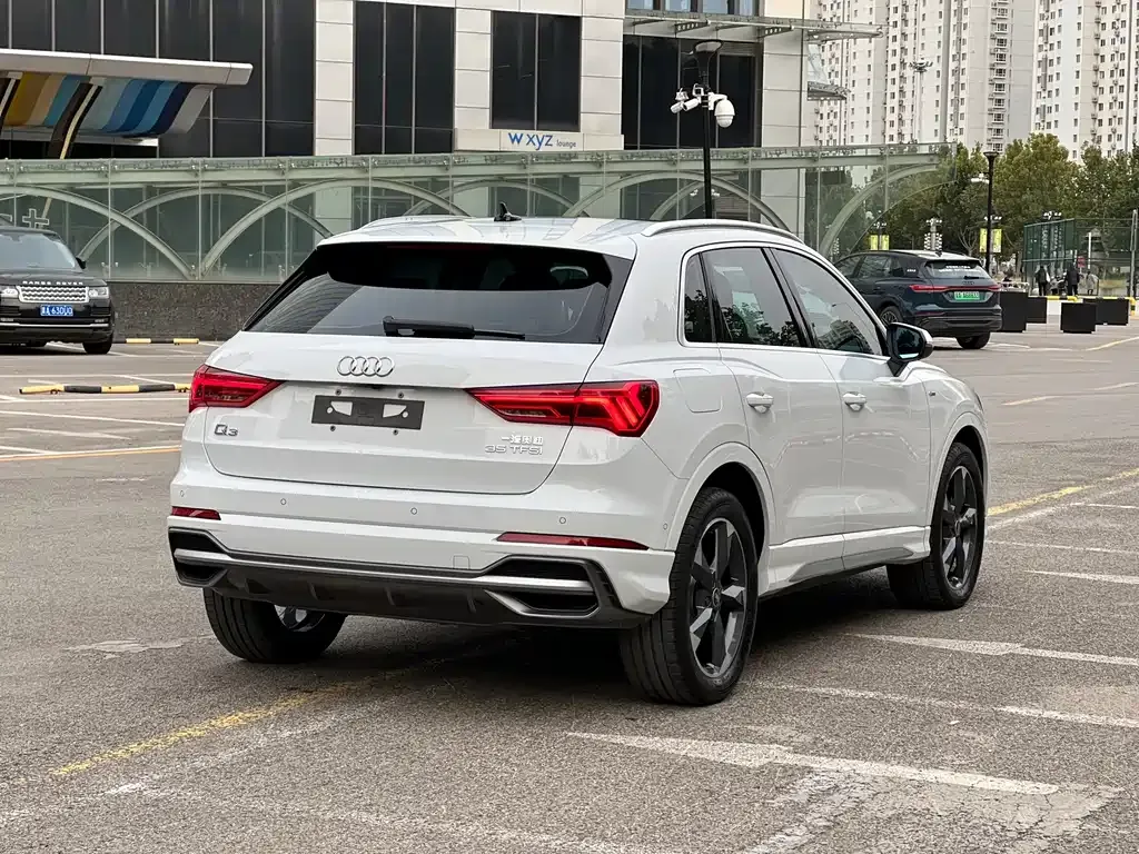 Audi Q3 2023 из CN, фото 6