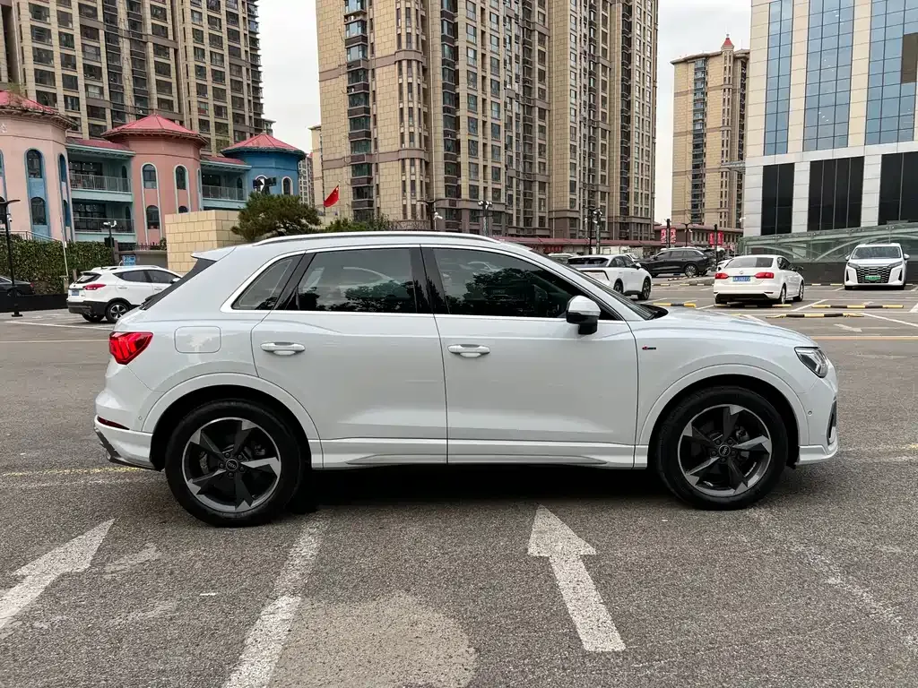 Audi Q3 2023 из CN, фото 8