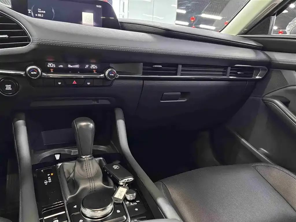 [object Object] 3 Axela 2023 из CN, фото 8